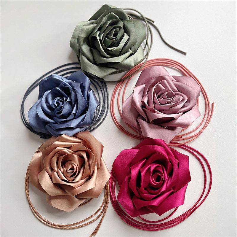 Chris Rubin Rosalia Choker Necklace - Navy - | Fashiongirl