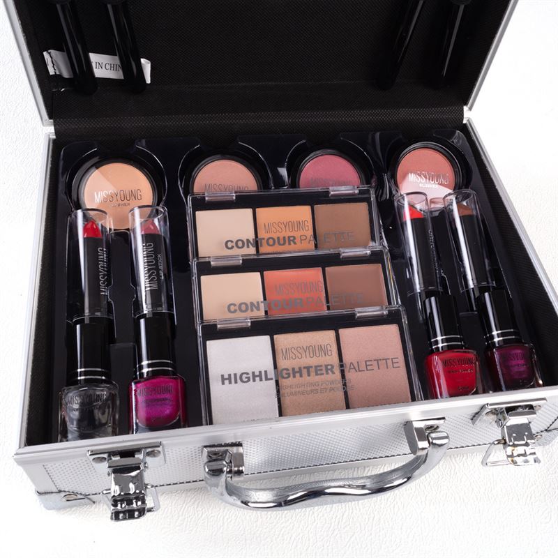 Miss Young Complete Makeup Case Set in Aluminium - GM14038 - 2 - | Fashiongirl
