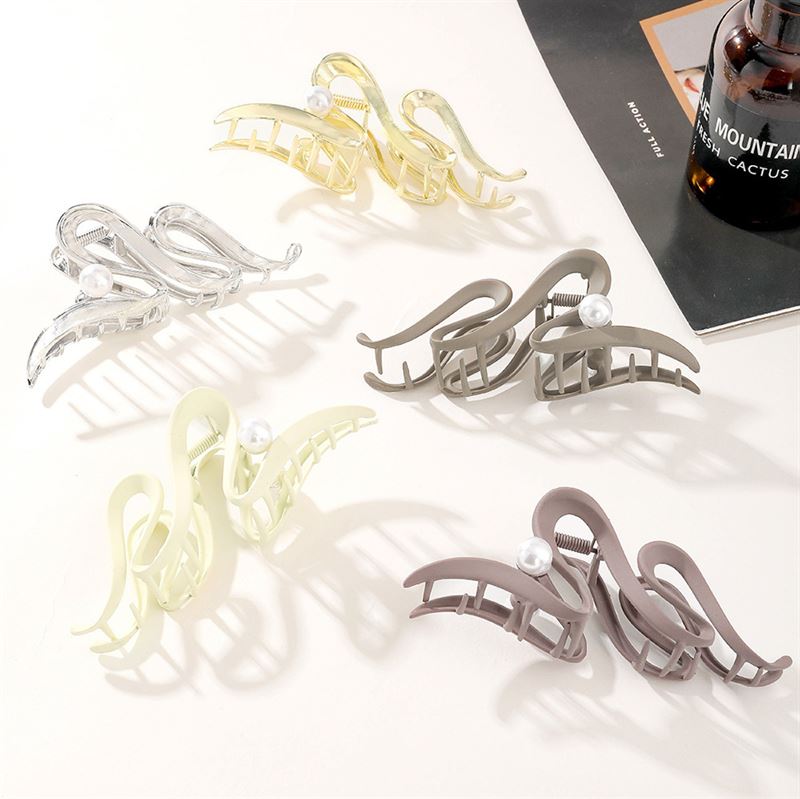 SOHO Sania Hair Claw - Silver - Hair Accessories