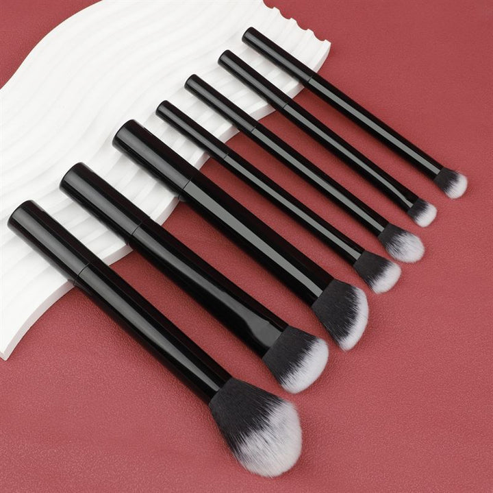 Technique PRO Chic Makeup Brush Set, 7 pcs - Black - 