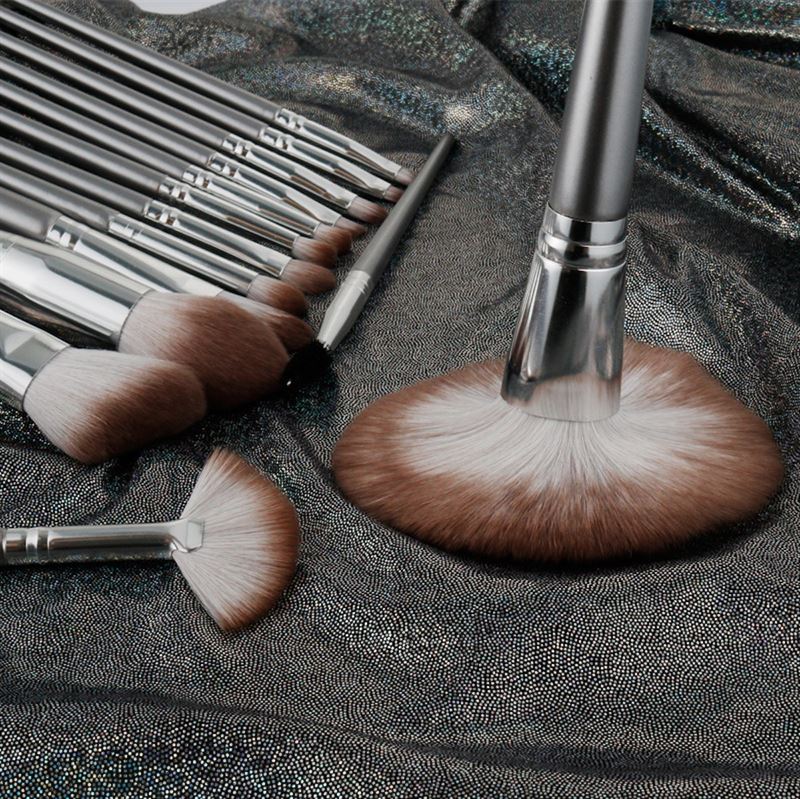 Technique PRO Complete Makeup Brush Set - 14 Makeup Brushes - 