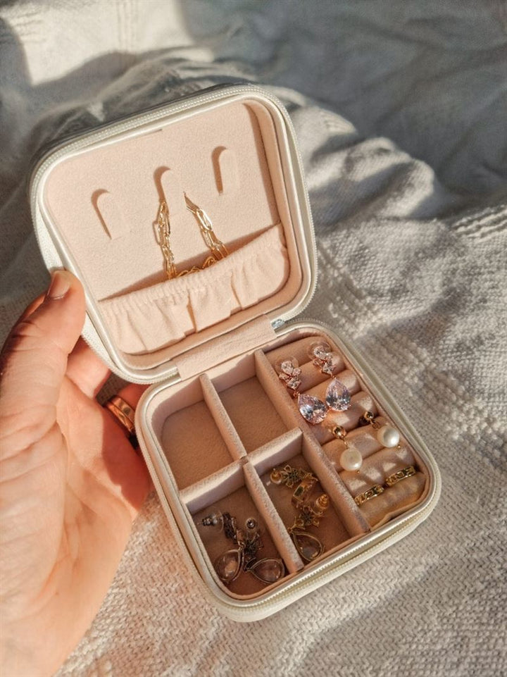 UNIQ Leatherette jewellery box for earrings - White Square - white - Jewelry Box