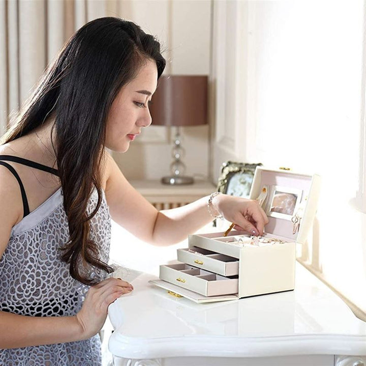 UNIQ Nellia Jewellery Box - Black - Jewelry Box